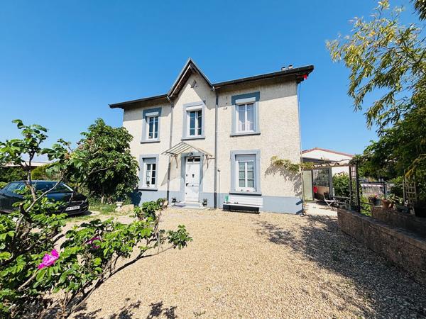 Reyrieux (01600) Maison Ancienne 140 m2 4 chambres Piscine Terrain de 982m2