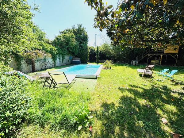 Reyrieux (01600) Maison Ancienne 140 m2 4 chambres Piscine Terrain de 982m2