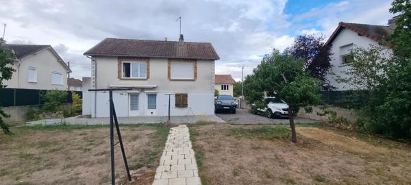 Location                                                      Maison
                        
                     3 pièces                      85 m2                     à Véron