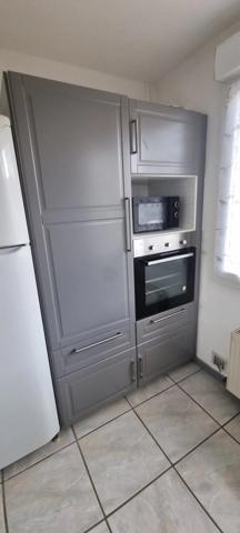 Location                                                      Maison
                        
                     3 pièces                      85 m2                     à Véron
