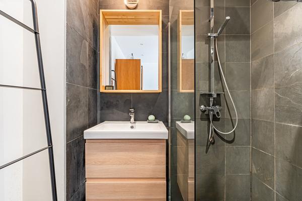 Duplex esprit loft avec terrasse et garage au dernier étage