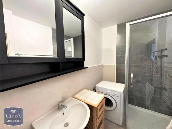 Appartement à louer 2 pièces 65.35m²