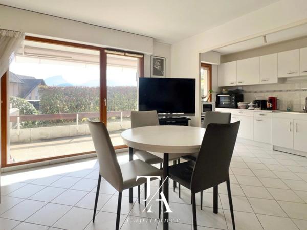 Appartement T3 à Bassens de 62 m2 en rez-de-jardin – plein sud, terrasses, sans vis-à-vis, garage et cave