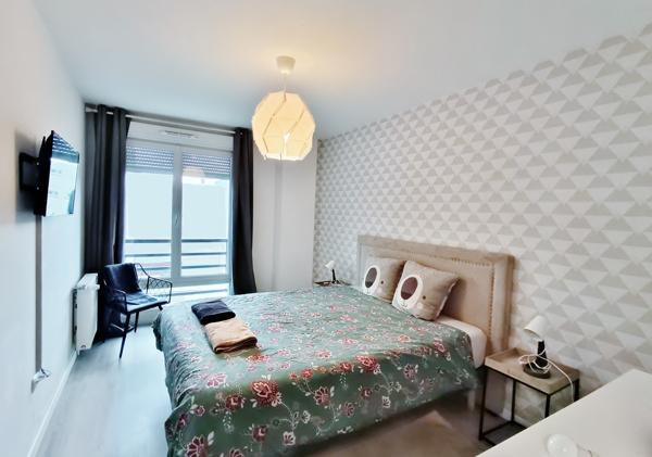 Appartement
         3 pièces
        - 62 m² Exclusivité 295 000 € *