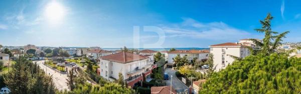 Appartement de 4 pièces vue mer en dernier étage