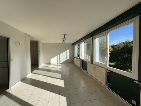 Maison inversée avec vue sur la Charente / Upside-down house with a view over the Charente