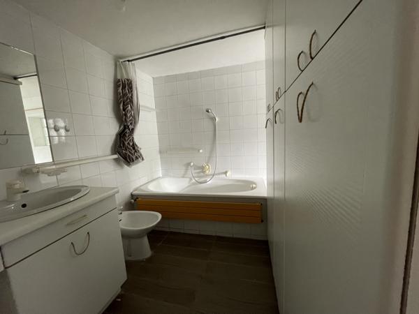 Maison inversée avec vue sur la Charente / Upside-down house with a view over the Charente