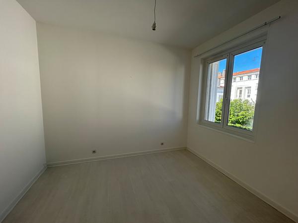 Appartement Royan 3 pièce(s) 82.18 m2