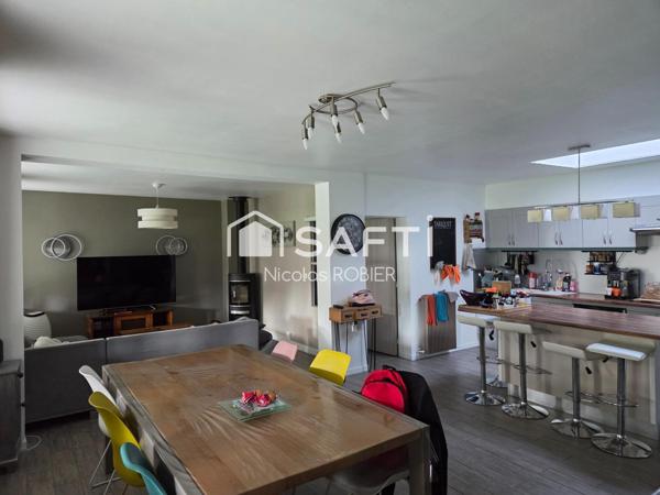 Maison trois chambres, jardin, garage !