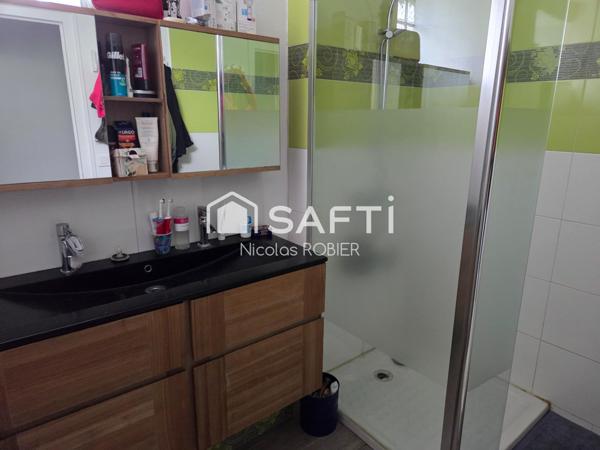 Maison trois chambres, jardin, garage !