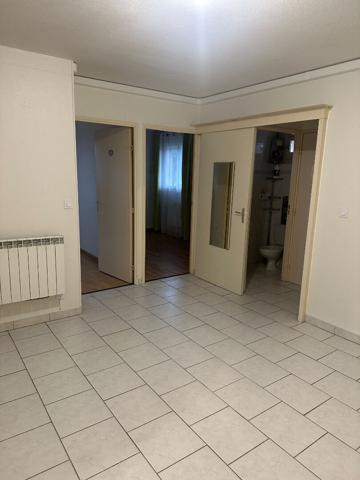 Appartement T3 rénové avec garage à Sète - résidence familiale