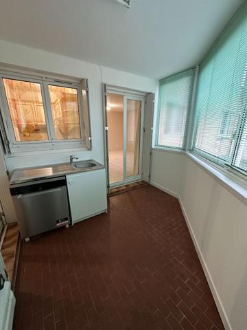 Appartement T3 rénové avec garage à Sète - résidence familiale
