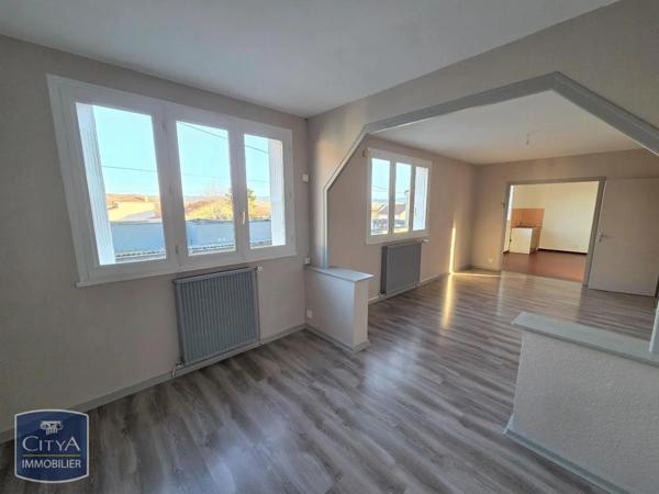 Appartement à louer 4 pièces 90.4m²