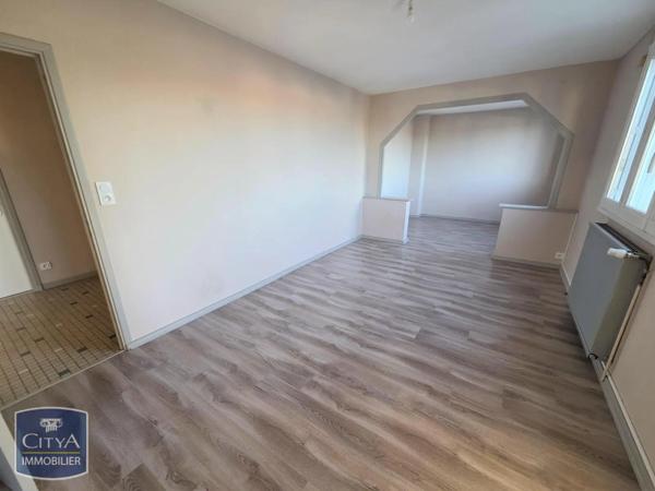 Appartement à louer 4 pièces 90.4m²