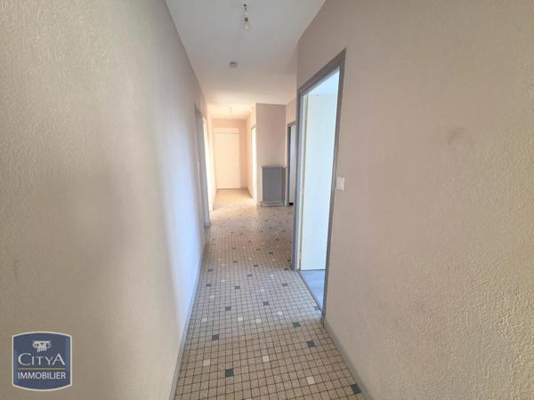 Appartement à louer 4 pièces 90.4m²