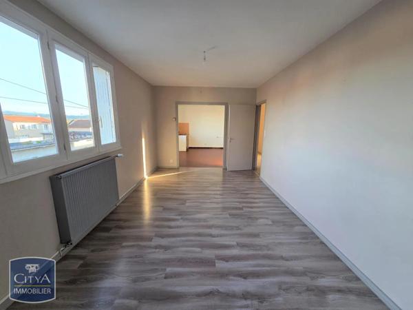 Appartement à louer 4 pièces 90.4m²