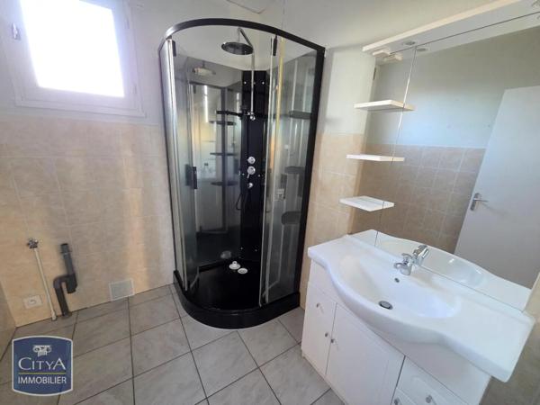 Appartement à louer 4 pièces 90.4m²