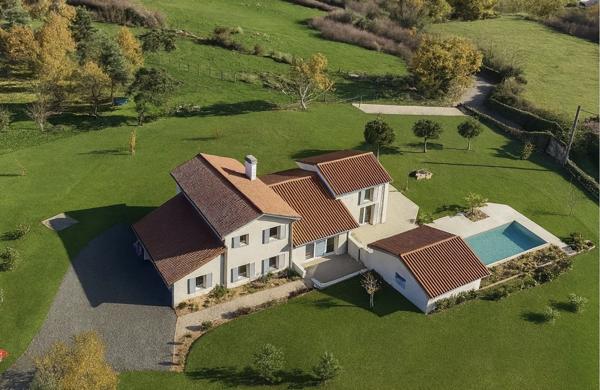 Montbrison (42600) A vendre - Élégante maison de caractère rénovée à Montbrison