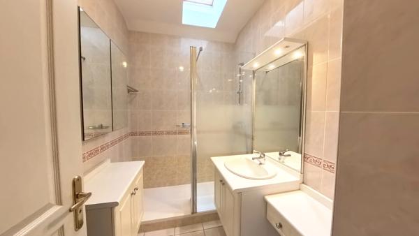 Appartement La Chapelle Sur Erdre 5 pièces
