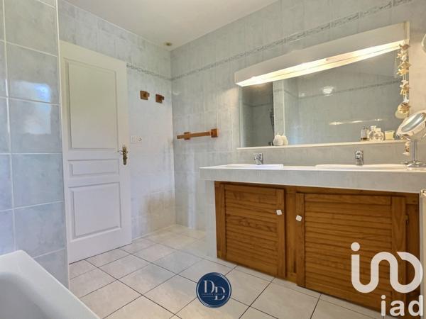 Maison traditionnelle 6 pièces de 148 m² à Châtel-Saint-Germain (57160)