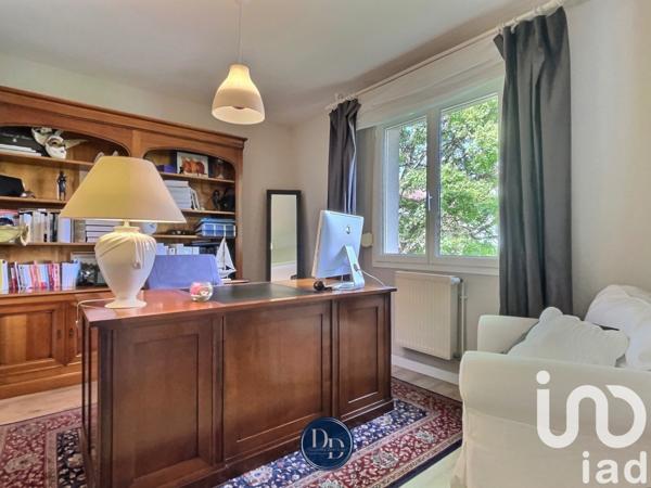 Maison traditionnelle 6 pièces de 148 m² à Châtel-Saint-Germain (57160)