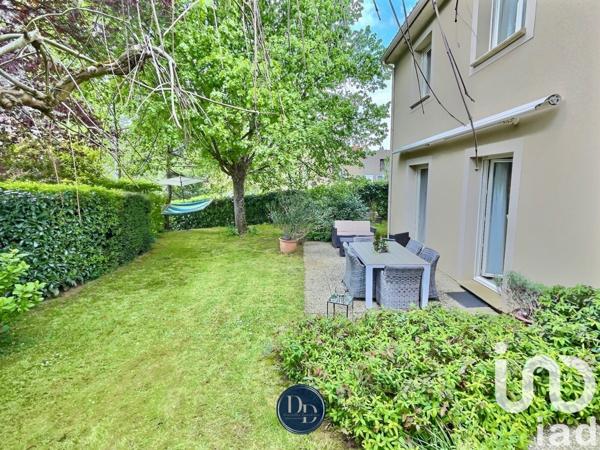 Maison traditionnelle 6 pièces de 148 m² à Châtel-Saint-Germain (57160)