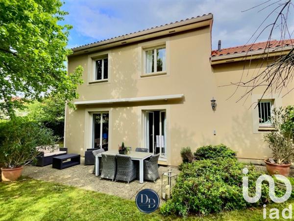 Maison traditionnelle 6 pièces de 148 m² à Châtel-Saint-Germain (57160)