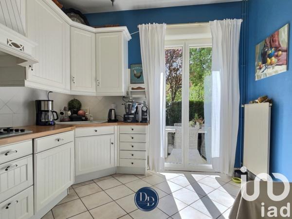 Maison traditionnelle 6 pièces de 148 m² à Châtel-Saint-Germain (57160)