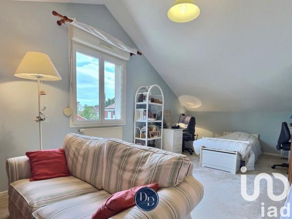 Maison traditionnelle 6 pièces de 148 m² à Châtel-Saint-Germain (57160)