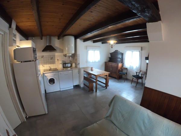 Ensemble immobilier de 3 maisonnettes à 100 de la plage