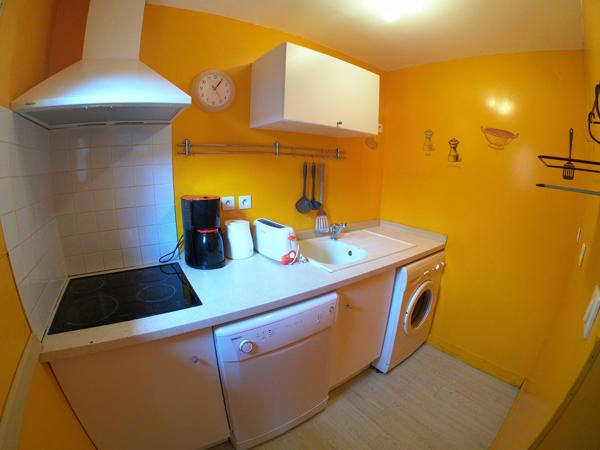 Ensemble immobilier de 3 maisonnettes à 100 de la plage