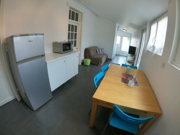 Ensemble immobilier de 3 maisonnettes à 100 de la plage