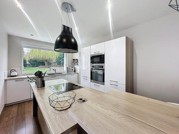 MAISON DE VILLE BEAU VOLUME 4 CHAMBRES