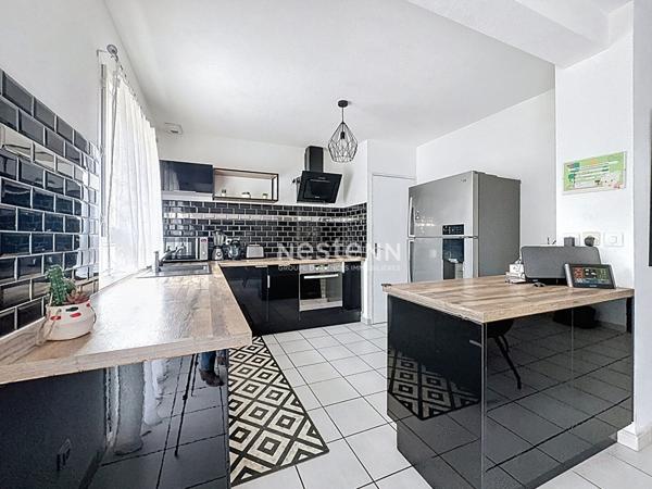 Maison moderne et récente avec piscine dans quartier calme sur Rivesaltes