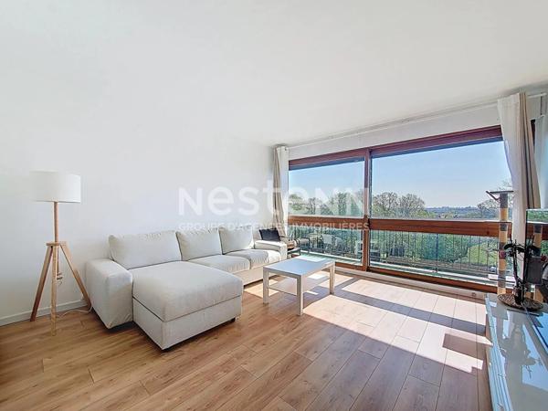 A VENDRE - Dernier étage lumineux avec vue sur jardin à la française - Résidence d'exception à Chilly-Mazarin