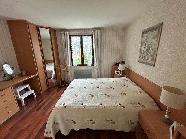 GRISY LES PLATRES MEME. PAVILLON AVEC SUITE PARENTALE EN RDC