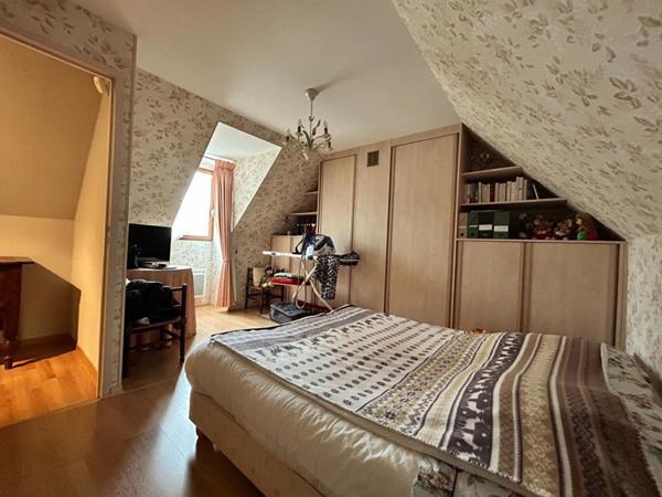 GRISY LES PLATRES MEME. PAVILLON AVEC SUITE PARENTALE EN RDC