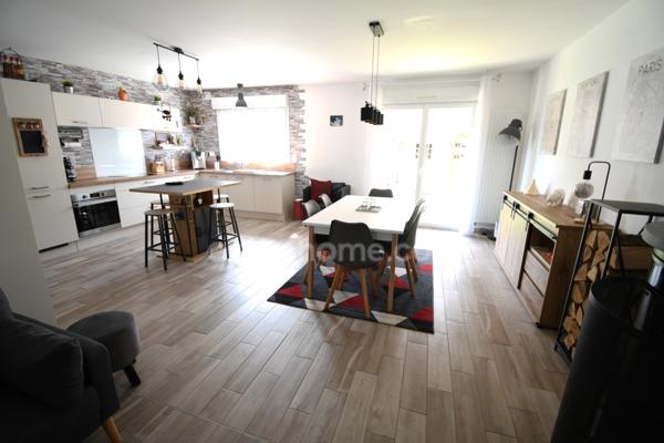 TRES BELLE MAISON INDIVIDUELLE DE 110M2 - TERRAIN 3 ARES 50