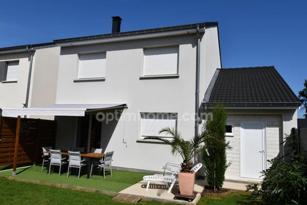 TRES BELLE MAISON INDIVIDUELLE DE 110M2 - TERRAIN 3 ARES 50