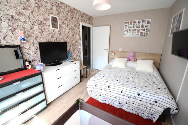 TRES BELLE MAISON INDIVIDUELLE DE 110M2 - TERRAIN 3 ARES 50