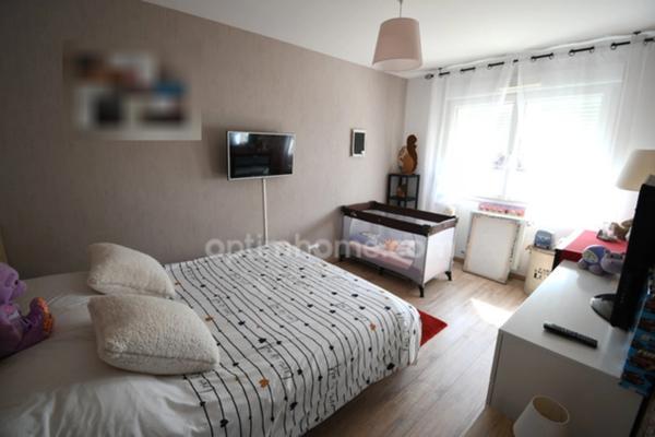 TRES BELLE MAISON INDIVIDUELLE DE 110M2 - TERRAIN 3 ARES 50