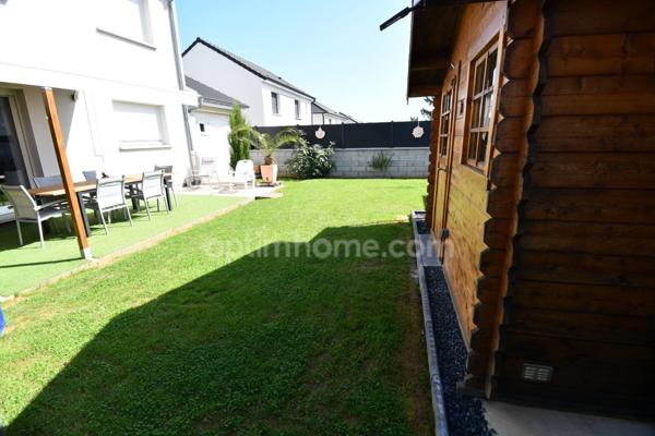 TRES BELLE MAISON INDIVIDUELLE DE 110M2 - TERRAIN 3 ARES 50