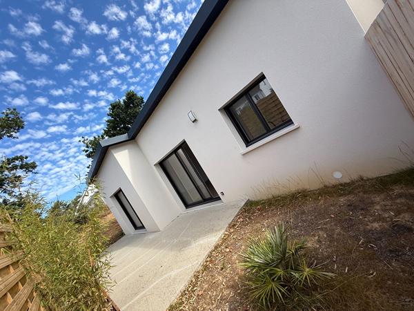 Maison Lannilis 5 pièce(s) 103 m2 Lannilis