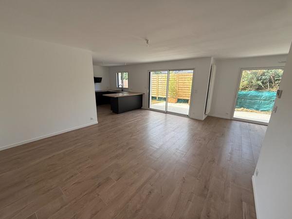 Maison Lannilis 5 pièce(s) 103 m2 Lannilis