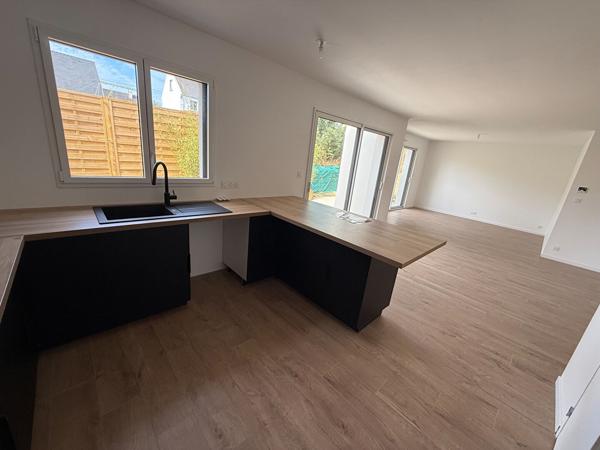 Maison Lannilis 5 pièce(s) 103 m2 Lannilis