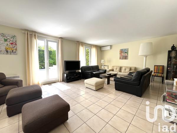 Maison à vendre 6 pièces 193 m² Noisy-le-Roi