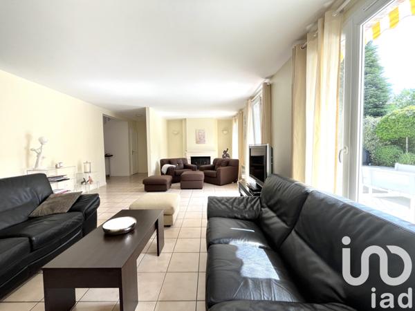 Maison à vendre 6 pièces 193 m² Noisy-le-Roi