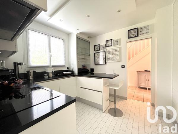 Maison à vendre 6 pièces 193 m² Noisy-le-Roi