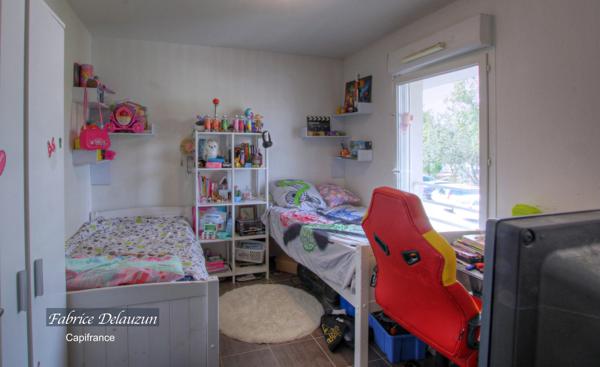 Appartement T3 BIS  pièces SAINT MARTIN DE CRAU (13)