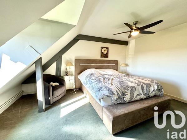 Maison traditionnelle 6 pièces de 175 m² à Saint-Clément (89100)